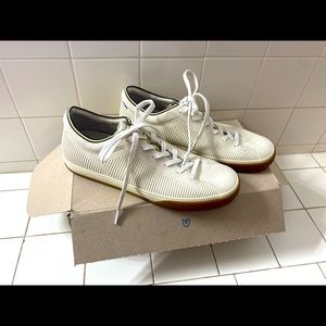 Size Rothy’s Vanilla Lace-Ups. Worn ONE time.